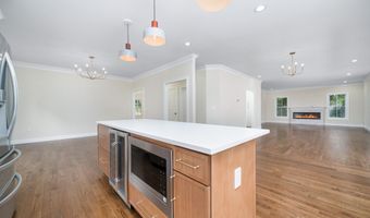 12 Verville Rd, Avon, CT 06001