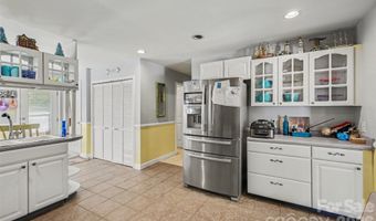 433 Foster Lake Rd, Blacksburg, SC 29702