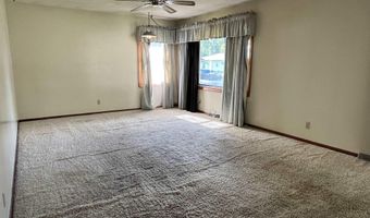 904 D Ave E, Albia, IA 52531