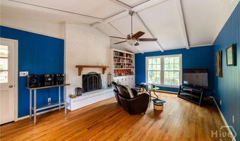 140 Rollingwood Dr, Athens, GA 30605