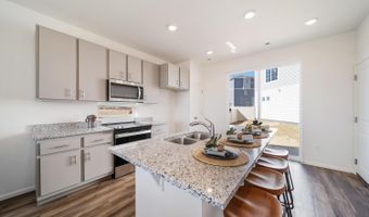 46545 Sunflower Ln, Bennett, CO 80102