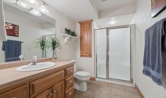 2917 E FALLCREEK Ln, Appleton, WI 54913
