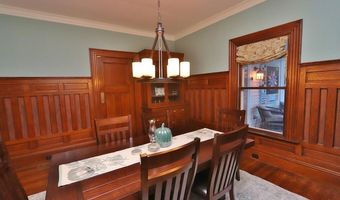 15 McKinley St, Bangor, ME 04401