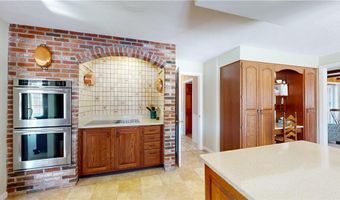 410 Wandsworth St, Narragansett, RI 02882