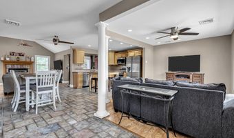 317 Trenton Ave N, Bayville, NJ 08721