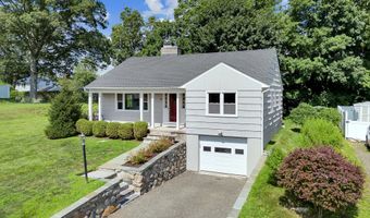 27 Skyline Dr, Brookfield, CT 06804