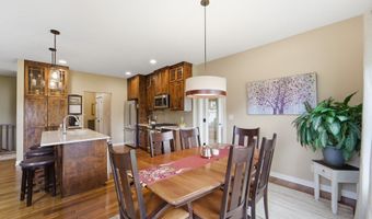 1402 S 7th St, Adel, IA 50003