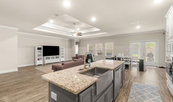 7004 Glen Eagle Dr, Biloxi, MS 39532