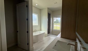 5020 Logan Dr, Bentonville, AR 72713