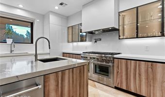 14 Misty Peaks Ct, Las Vegas, NV 89135
