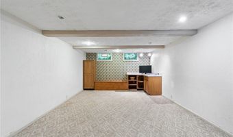 925 Sandin Rd, Akron, OH 44333