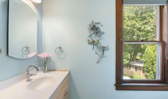 41 Chapin St, Brattleboro, VT 05301