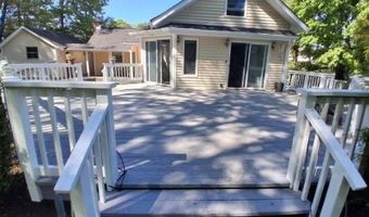 81 Union Ave, Amityville, NY 11701