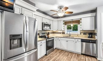 13994 Holyoke Ct, Apple Valley, MN 55124