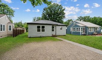 1003 S Rinker Ave, Aurora, MO 65605