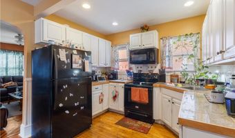 871 Smithfield Ave, Lincoln, RI 02865