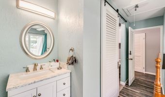 599 Keolu Dr B, Kailua, HI 96734