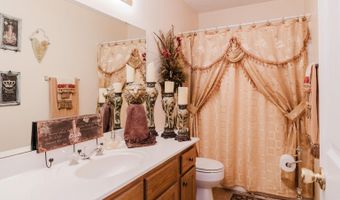 1307 River Oaks, Benton, AR 72019
