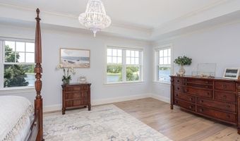 1040 Buttonwoods Ave, Warwick, RI 02886