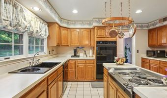 1728 CATHERINE FRAN Dr, Accokeek, MD 20607