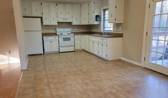 1604 Ave 3 NE, Atkins, AR 72823