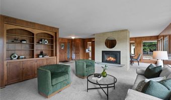 1102 Benton St, Anoka, MN 55303
