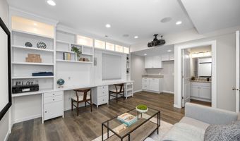2794 Ashcombe Dr, Ann Arbor, MI 48105