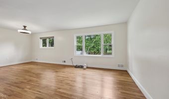 4907 CHANTICLEER Ave, Annandale, VA 22003