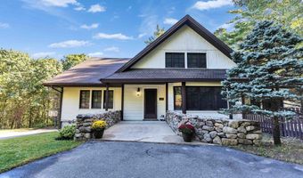 107 Fresh Pond Ln, Brookline, NH 03033