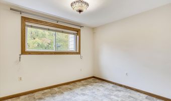 6403 TONE Dr, Bethesda, MD 20817