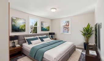 18-20 Genetti Cir, Bedford, MA 01730