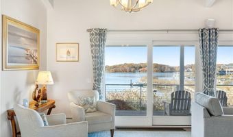 1 Delray Dr, Narragansett, RI 02882