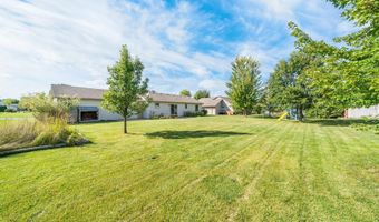 N9558 HARTFORD Lane, Appleton, WI 54915