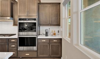 17066 Takipi Rd, Apple Valley, CA 92307