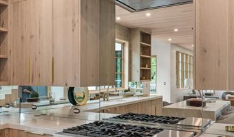 502 N 6th St, Aspen, CO 81611