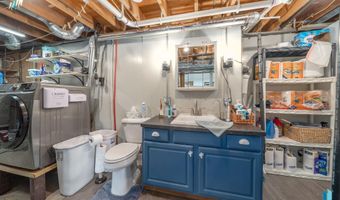 121 S 5th Ave, Brandon, SD 57005