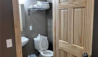 240 N State Road 35, Alma, WI 54610