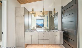 225 Alpen Strasse St, Bozeman, MT 59715