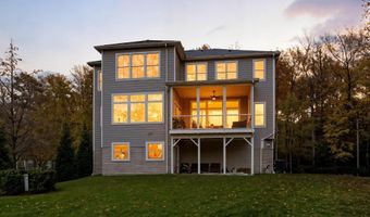 90 E LAKE Dr, Annapolis, MD 21403