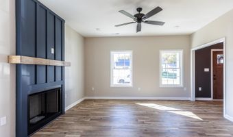 413 North Ave, Appomattox, VA 24522