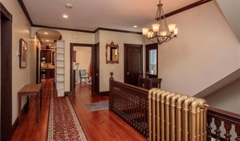 17 Lincoln St, Newport, RI 02840