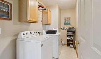 4170 Riverview Dr, Alma, MI 48801
