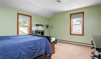 18 Valley Stream Dr, Cumberland, RI 02864