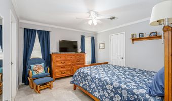 810 Wren Cir, Barefoot Bay, FL 32976