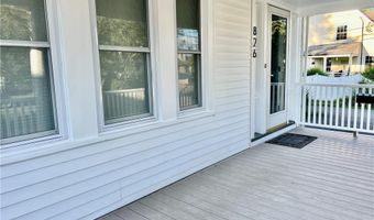 826 Oldfield Rd 2nd Fl+3rd Fl, Fairfield, CT 06824