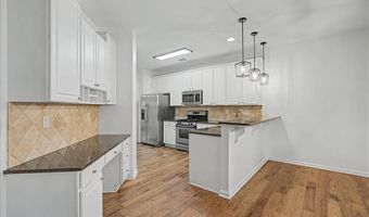 195 Cabots Cove Ct, Alpharetta, GA 30022