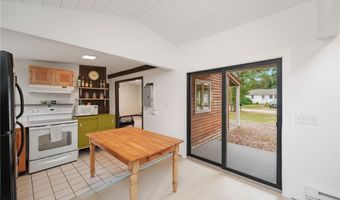40 Alder Rd, Charlestown, RI 02813