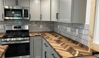 54 Skyline Dr, Albrightsville, PA 18210