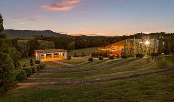 1020 Thomas Rd, Benton, TN 37307