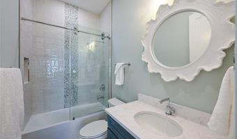 513 N BAY Blvd, Anna Maria, FL 34216